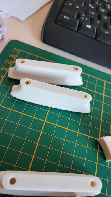 Präzisions-Griffe mit Messing-Einsätzen